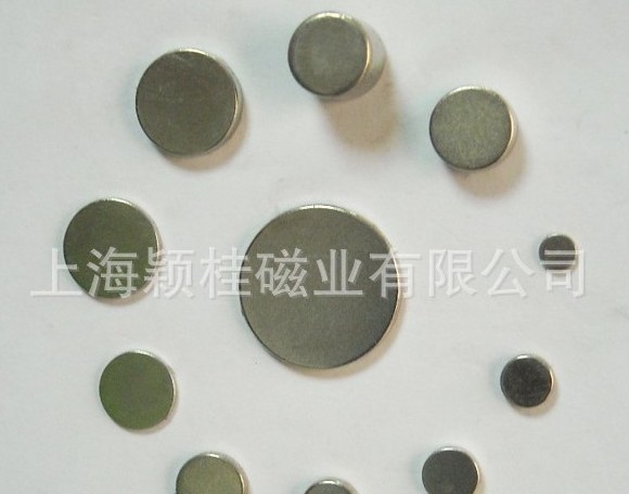 强力磁铁片存放让你我更！