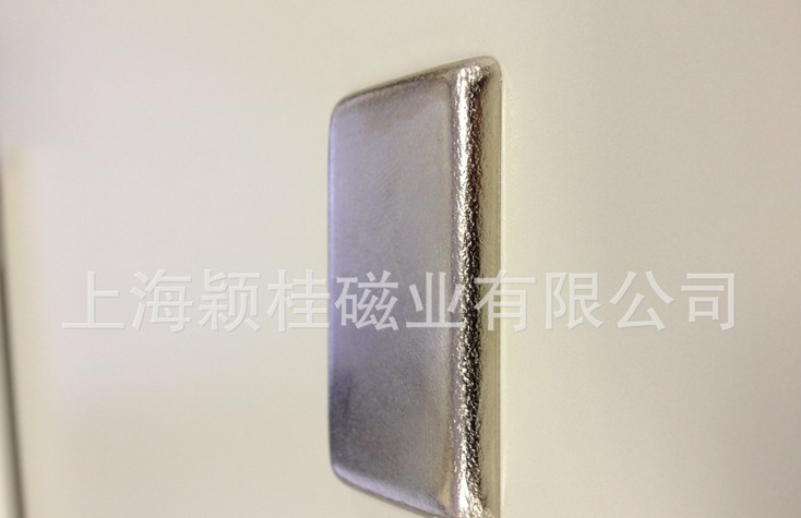 【上海磁铁厂家】影响单面磁铁折射效果的因素